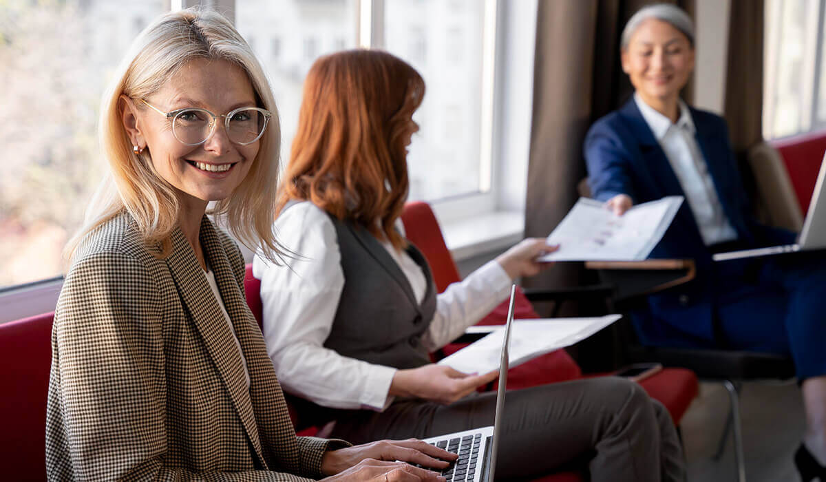 Image of several women in the workplace.